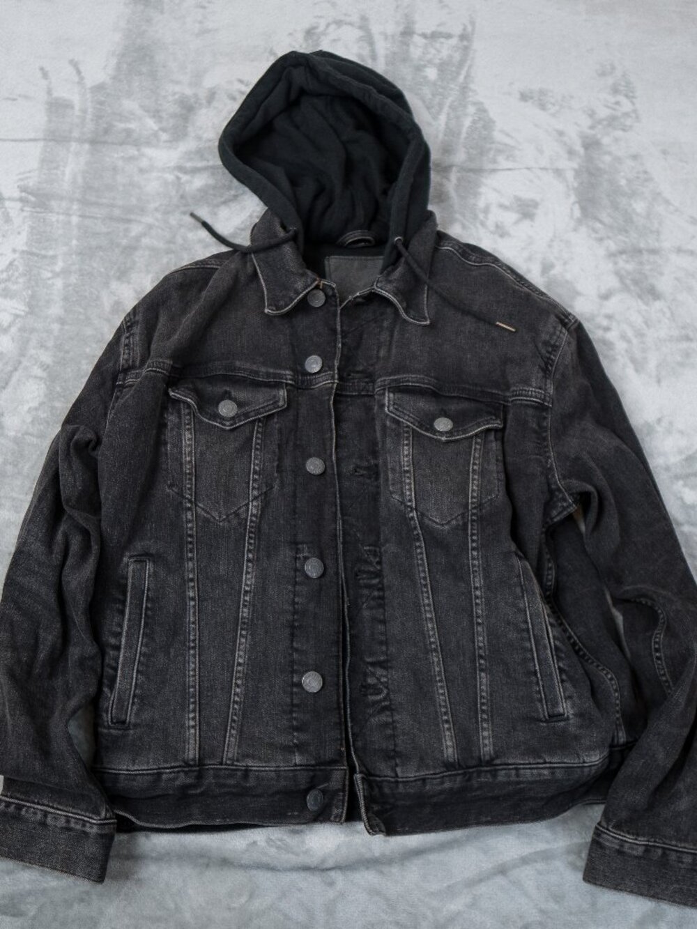 American Eagle Jean Jacket Size Medium